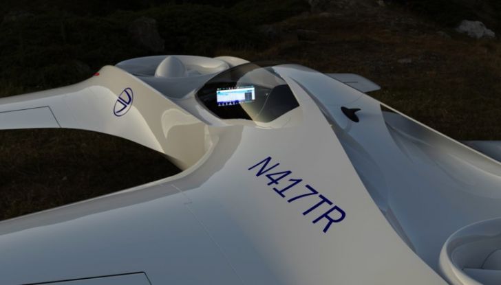 La DeLorean ‘ritorna al futuro’ con il progetto di un’auto volante - Foto 6 di 8