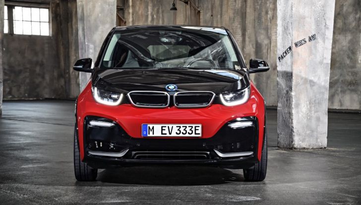 Nuova BMW i3 e i3s: l’elettrica diventa più aggressiva e tecnologica - Foto 12 di 20