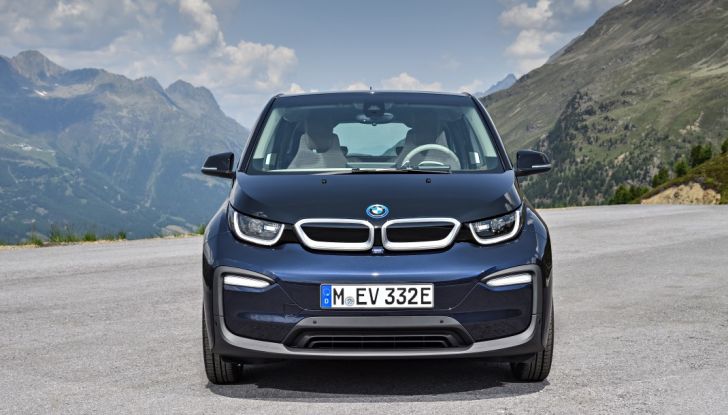 Nuova BMW i3 e i3s: l’elettrica diventa più aggressiva e tecnologica - Foto 5 di 20