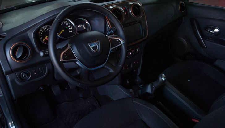 Dacia Sandero Stepway 0.9 TCe 90 CV Brave, prova su strada della versione GPL - Foto 16 di 29