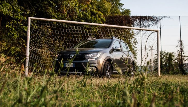 Dacia Sandero Stepway 0.9 TCe 90 CV Brave, prova su strada della versione GPL - Foto 2 di 29