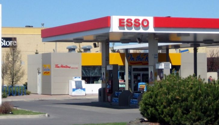 Exxon vende Esso Italia agli spagnoli ed i benzinai la citano a giudizio per la strategia commerciale - Foto 5 di 8