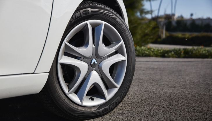 Le batterie esauste delle auto elettriche non verranno sprecate, serviranno alle ricariche - Foto 10 di 12