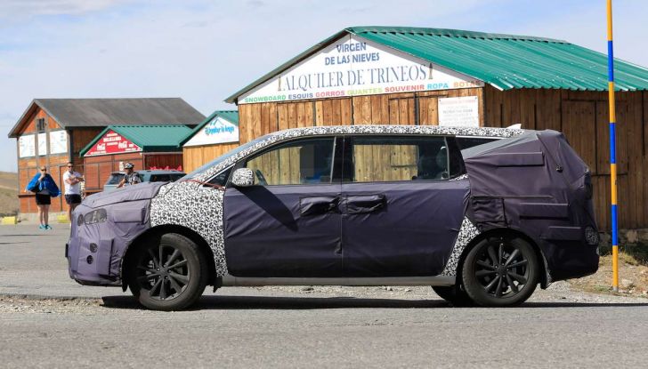 Kia Carnival Facelift 2018, la monovolume coreana si aggiorna - Foto 3 di 8