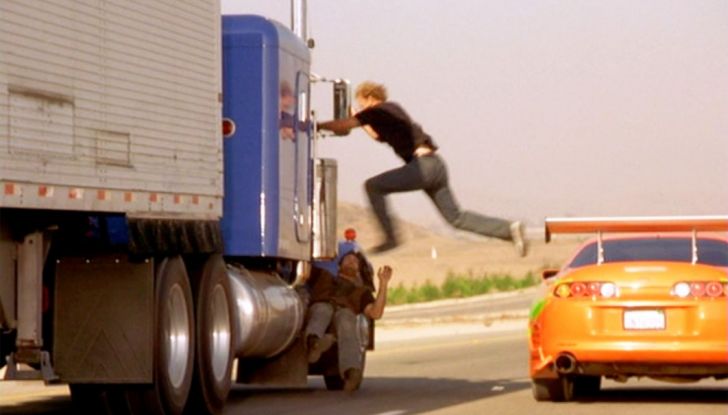 Olanda, Furto da 500.000€ in iPhone da un TIR in corsa - Foto 3 di 11