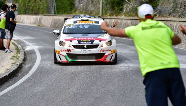 308 Racing Cup, regina in salita - Foto 1 di 3