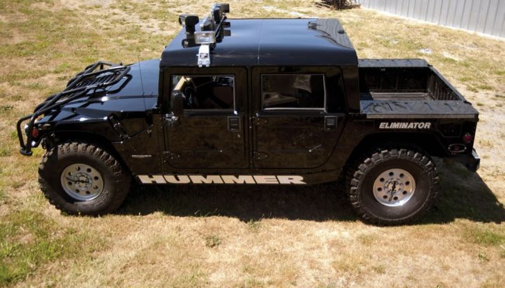 L’Hummer H1 del rapper Tupac sarà in vendita a 100.000 dollari - Foto 5 di 18