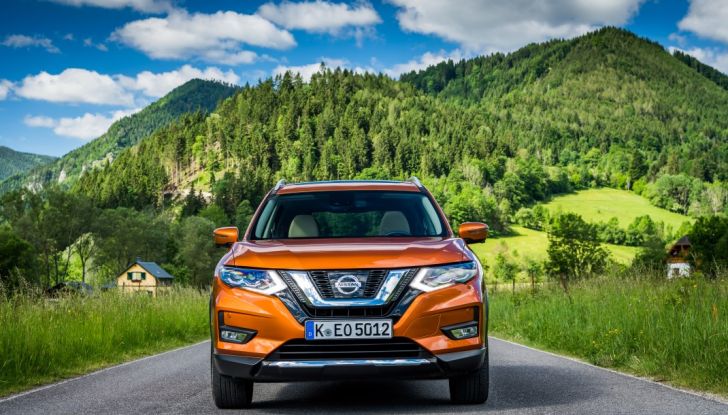 Nissan X-Trail 2018: Prova su strada, opinioni e dati tecnici del SUV 5 o 7 posti - Foto 14 di 36