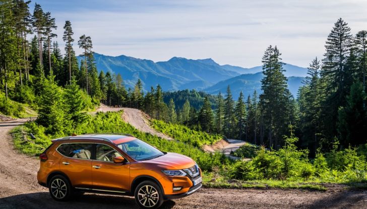 Nissan X-Trail 2018: Prova su strada, opinioni e dati tecnici del SUV 5 o 7 posti - Foto 22 di 36