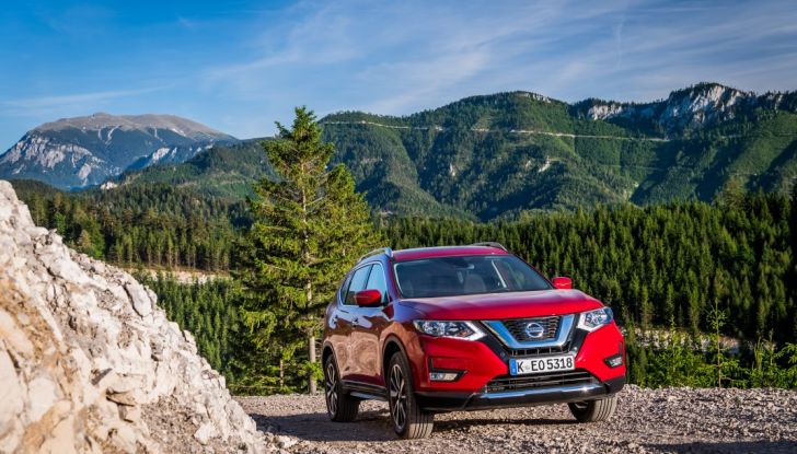 Nissan X-Trail 2018: Prova su strada, opinioni e dati tecnici del SUV 5 o 7 posti - Foto 5 di 36