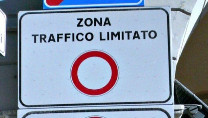 Strisce blu e ZTL: a Torino si paga in base al reddito - Foto 4 di 9