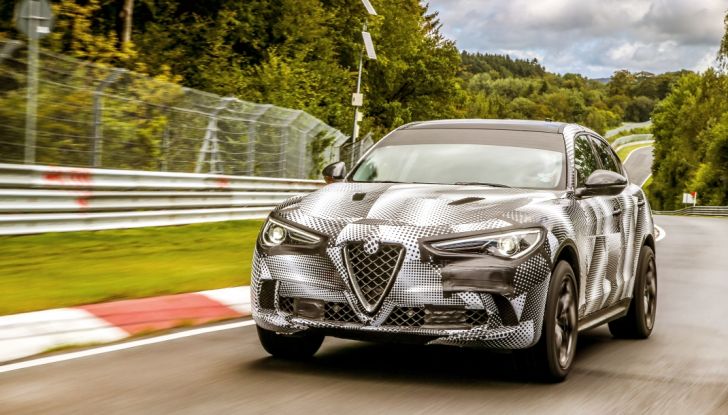Alfa Romeo Stelvio Quadrifoglio, il SUV più veloce al mondo sul Nurburgring [Video] - Foto 1 di 14