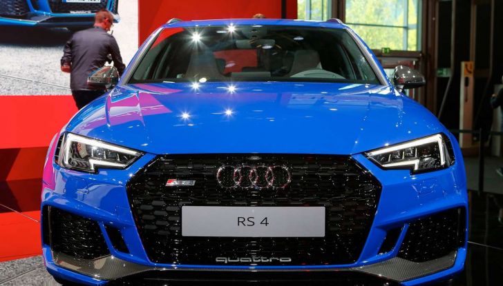 Audi RS4 Avant - Foto 2 di 13
