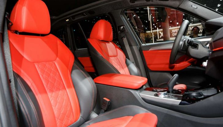 Nuova BMW X3 2017: nuovi motori e linee più decise - Foto 17 di 22