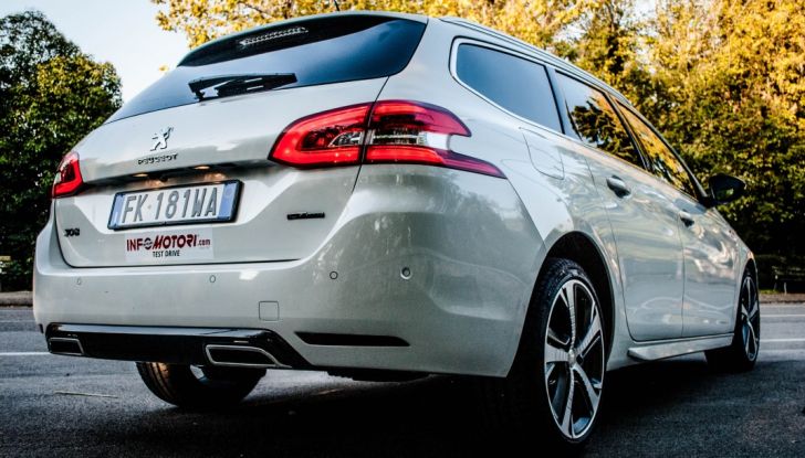 Peugeot 308 SW GT Line 2017: Prova, caratteristiche e prezzi del BlueHDI da 120CV - Foto 3 di 32