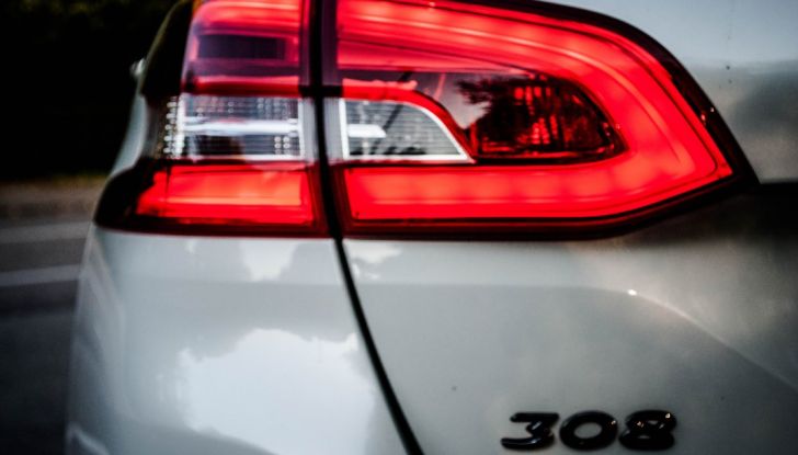 Peugeot 308 SW GT Line 2017: Prova, caratteristiche e prezzi del BlueHDI da 120CV - Foto 5 di 32