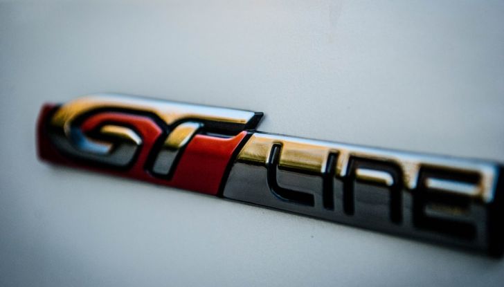 Peugeot 308 SW GT Line 2017: Prova, caratteristiche e prezzi del BlueHDI da 120CV - Foto 14 di 32