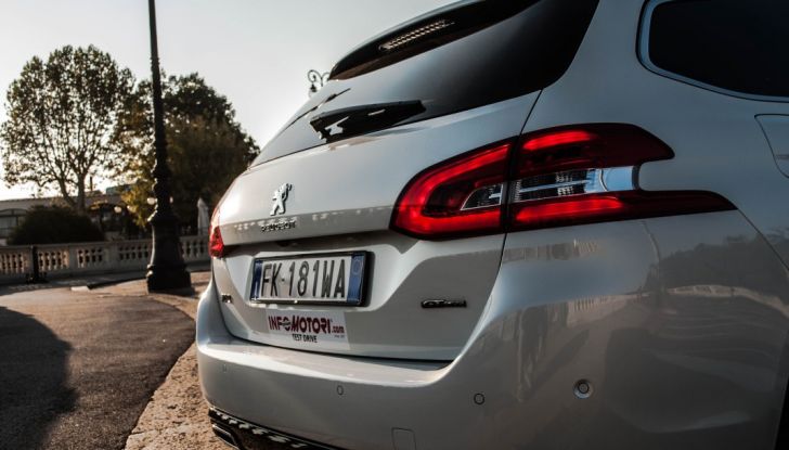 Peugeot 308 SW GT Line 2017: Prova, caratteristiche e prezzi del BlueHDI da 120CV - Foto 8 di 32