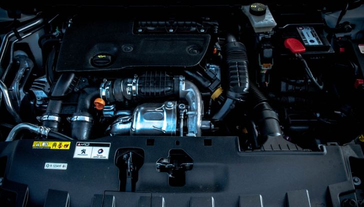 Peugeot 308 SW GT Line 2017: Prova, caratteristiche e prezzi del BlueHDI da 120CV - Foto 31 di 32