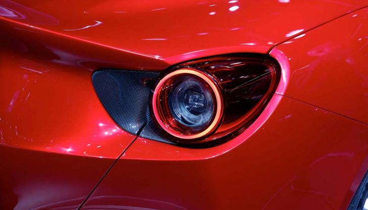 Ferrari Portofino: il V8 da 600CV e 720Nm per la classe di Maranello - Foto 25 di 37