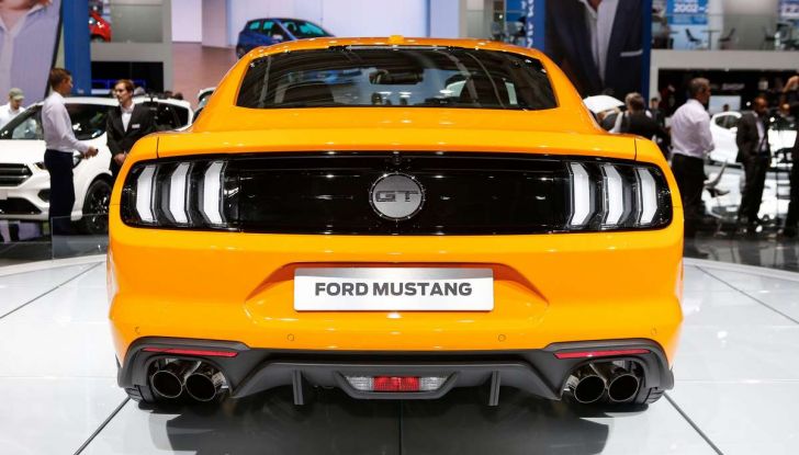 Ford Mustang Facelift 2017 - Foto 2 di 12