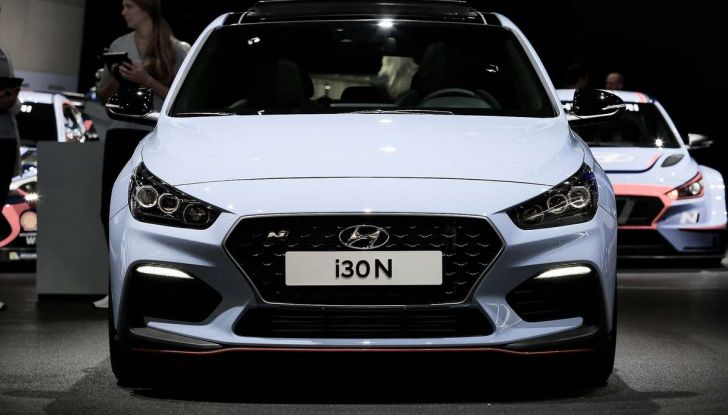 Hyundai i30 N, compatta sportiva da 275 cavalli - Foto 14 di 17