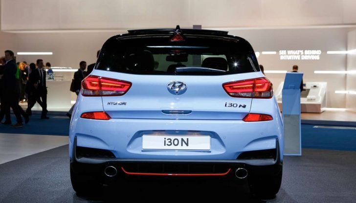 Hyundai i30 N, compatta sportiva da 275 cavalli - Foto 8 di 17
