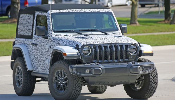 Jeep Wrangler, la nuova generazione sorpresa durante i collaudi - Foto 18 di 21