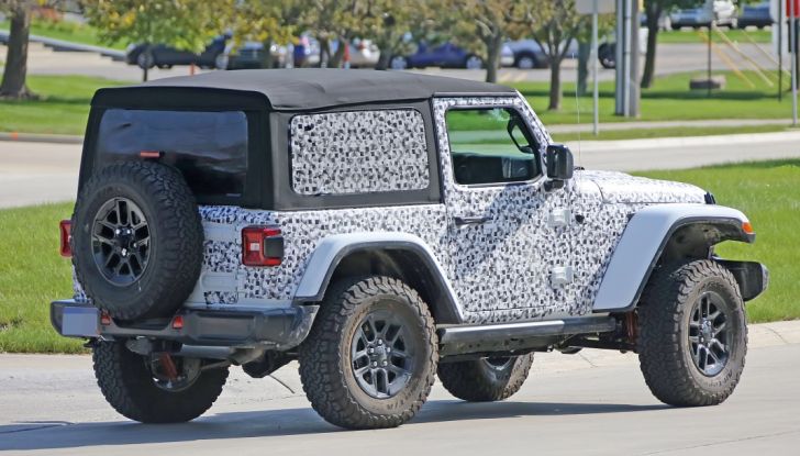 Jeep Wrangler, la nuova generazione sorpresa durante i collaudi - Foto 21 di 21