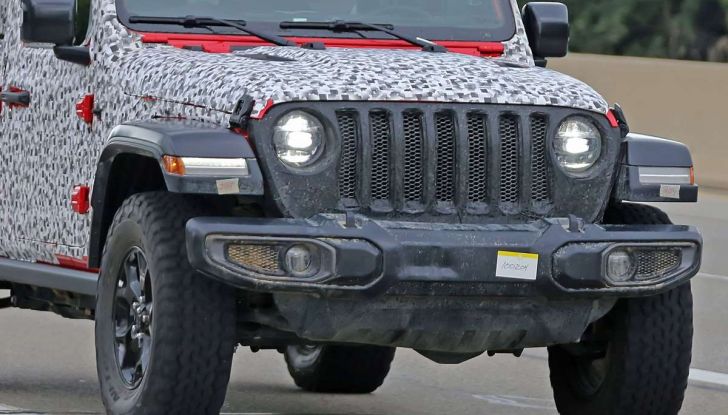 Jeep Wrangler MY2018, prime immagini spia - Foto 3 di 22