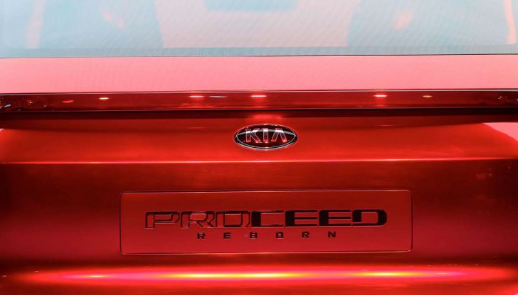 Kia Proceed Reborn Concept - Foto 15 di 26