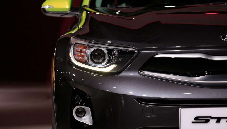 Kia Stonic, dettagli del SUV compatto coreano - Foto 3 di 19