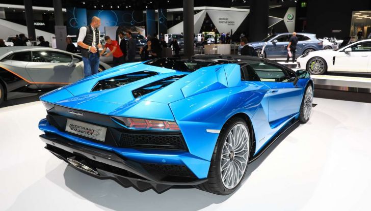 Lamborghini Aventador S Roadster - Foto 3 di 26