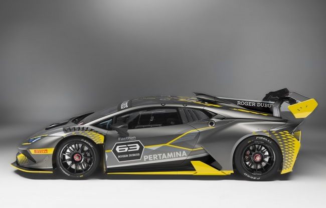 Lamborghini Huracán Super Trofeo EVO debutta con livrea Roger Dubuis - Foto 3 di 10