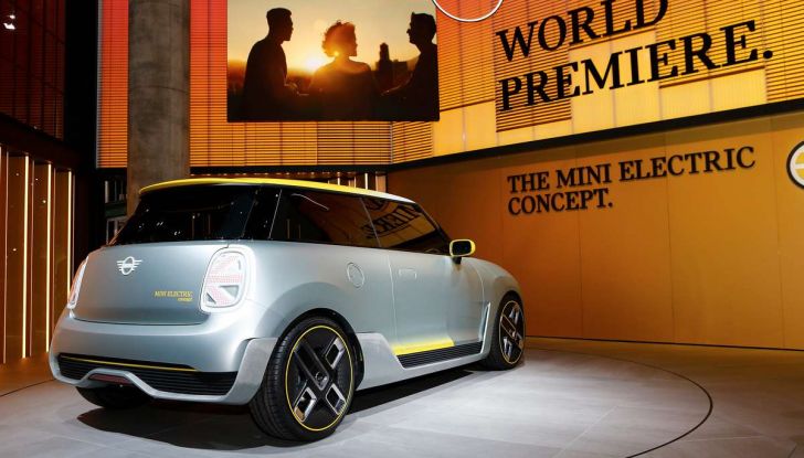 MINI Electric Concept per anticipare il 2019 al Salone di Francoforte - Foto 11 di 24