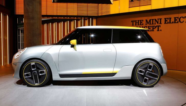 MINI Electric Concept per anticipare il 2019 al Salone di Francoforte - Foto 20 di 24
