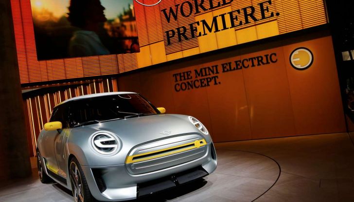 MINI Electric Concept per anticipare il 2019 al Salone di Francoforte - Foto 6 di 24