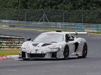 McLaren 675LT, immagini e dettagli del prototipo da gara