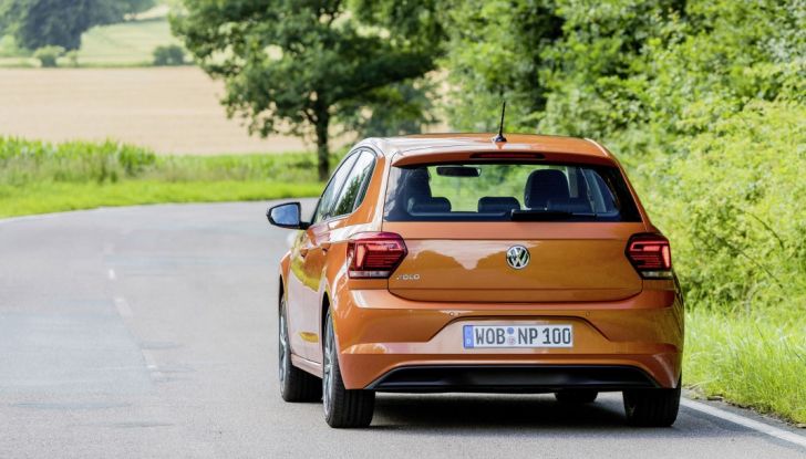 Nuova Volkswagen Polo 2018: prova su strada, motori e prezzi - Foto 10 di 34