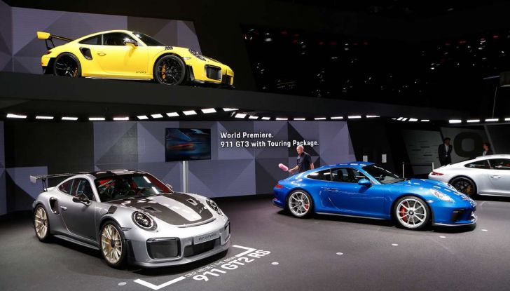 Porsche 911 GT2 RS - Foto 9 di 10