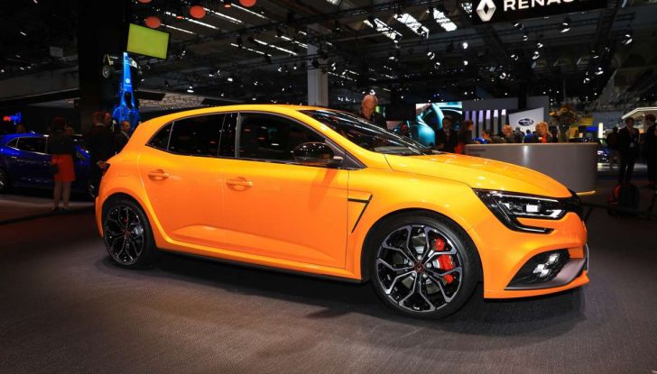 Renault Megane RS MY 2018: i test su strada della hatchback sportiva - Foto 8 di 19