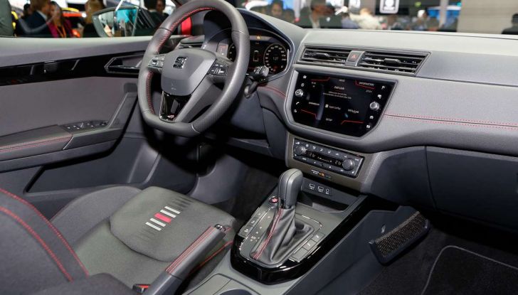 Seat Arona: i dettagli del nuovo SUV compatto prodotto a Martorell - Foto 6 di 12