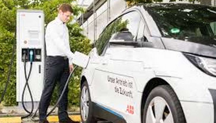 Stazioni di ricarica veloce, la Germania amplia la propria rete mentre l’Italia… - Foto 4 di 6