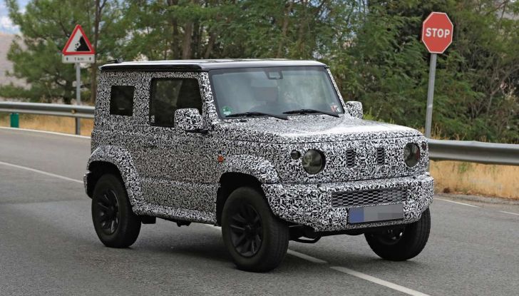 Suzuki Jimny 2018 prime foto spia della nuova generazione - Foto 1 di 19