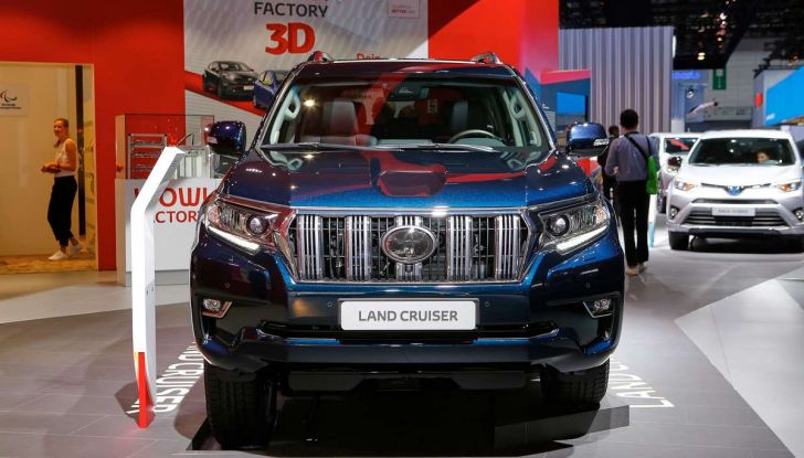 Toyota Land Cruiser 2018: il SUV body-on-frame per tutti i terreni - Foto 2 di 15