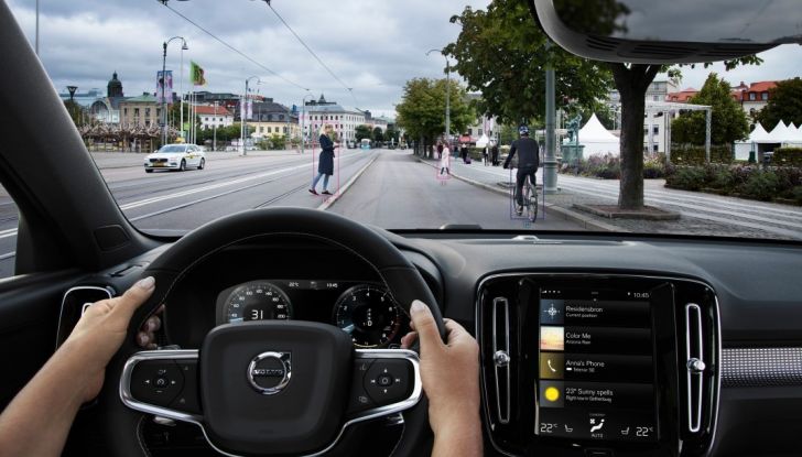 Volvo XC40 2018, arriva il crossover compatto del marchio svedese - Foto 22 di 28