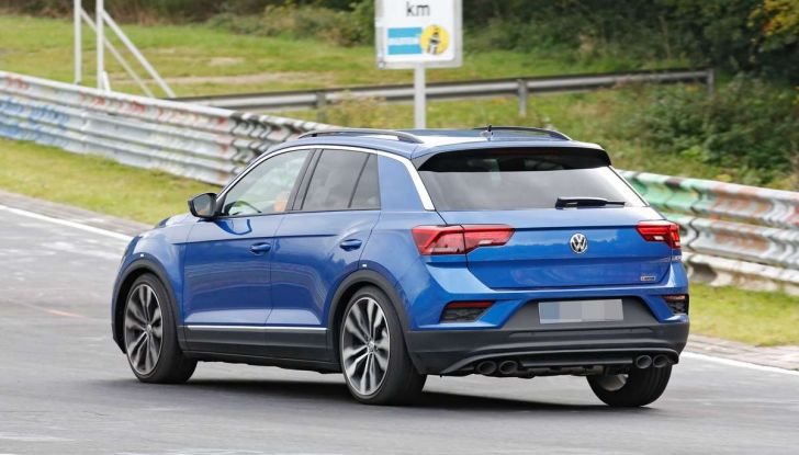 Volkswagen T-Roc R, la versione sportiva del SUV compatto - Foto 6 di 11