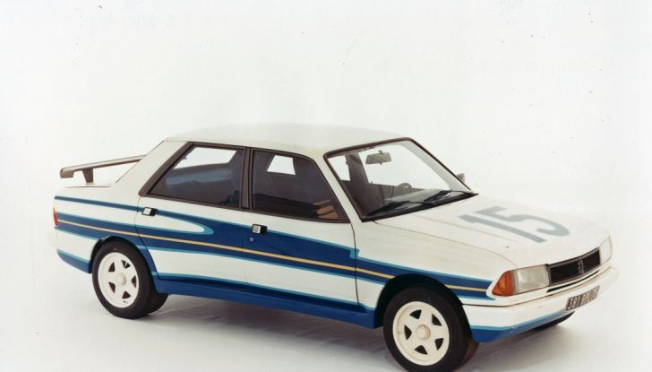 Peugeot 305 V6, il prototipo che lasciò la scena alla 205 Turbo 16 - Foto 5 di 10