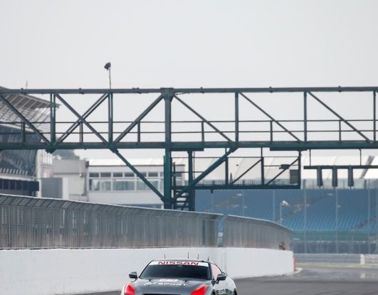 La Nissan GT-R si guida con la Playstation 4 - Foto 8 di 19