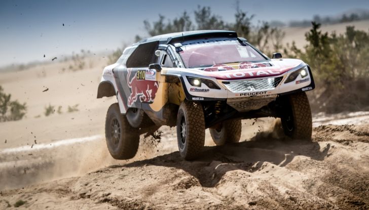 Rally del Marocco- Doppio podio Peugeot 3008DKR con Sainz e Loeb - Foto 2 di 3